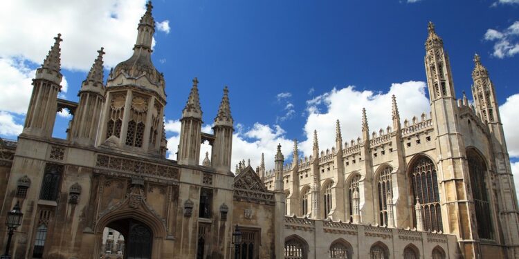 Breaking Barriers: Empowering Students through Degree Credit Transfer