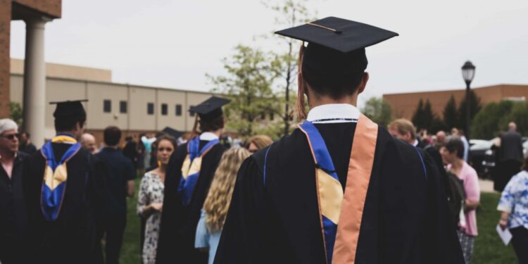 Cracking the Code: How to Successfully Transfer University Credits in India