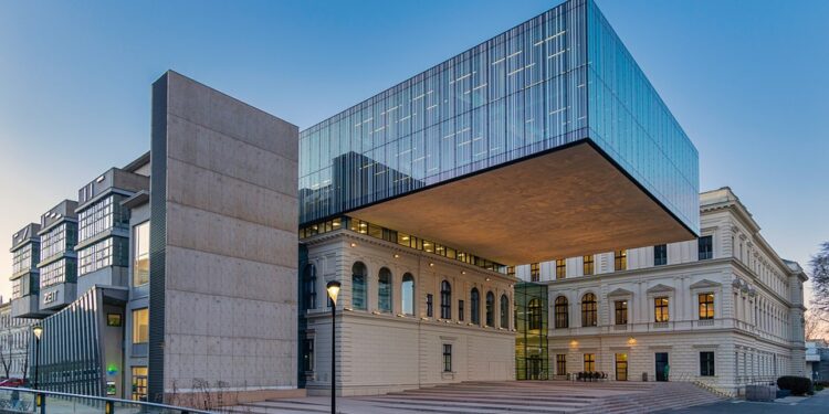 Exploring the Pros and Cons of the Indian University Credit System